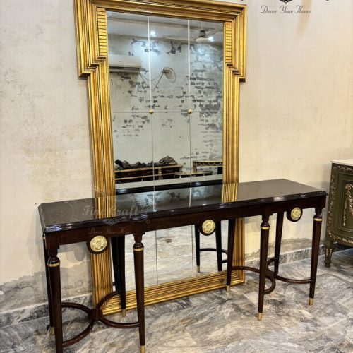 Console_with_Wall_Mirror_optimized_150